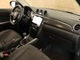 Suzuki Vitara 1.4 Boosterjet Style Smart Hybrid - ORIGINEEL NEDERLANDSE AUTO - AFKOMSTIG VAN 1E EIGENAAR - PARKEERSENSOREN VOOR/ ACHTER - FACELIFT MODEL - NAVIGATIE - CLIMATE CONTROL - DEELS LEDEREN BEKLEDING - DAKRAILS - DODEHOEK DETECTIE - APPLE CARPLAY/ ANDROID AUTO - KEYLESS ENTRY/ START