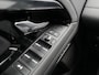 Land Rover Range Rover Evoque P300e AWD R-Dynamic PHEV 309pk | Panodak | 360 Camera | Adaptive Cruise | Head Up | Meridian Audio | Lederen Sportstoelen Memory & Verwarmd | Keyless | Apple Carplay | Sfeerverlichting | Navigatie | Virtual | DAB | Plug In Hybrid |