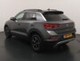 Volkswagen T-Roc 1.0 TSI 110 pk Life Business | Navi | Clima | LED | Stoelverwarming | 4 seiz. banden | Privacy glass