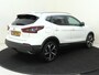 Nissan Qashqai 1.3 DIG-T Tekna | airco automatisch | Apple Carplay/Android Auto | Autonomous Emergency Braking | cruise control adaptief | dodehoek detectie | LED koplampen | lichtmetalen velgen 19" | navigatiesysteem full map | rijstrooksensor met correctie | voorstoelen verwarmd |