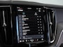 Volvo XC60 2.0 T6 Plug-in hybrid AWD Plus Black Edition | Harman Kardon | Panoramadak | Leer | Stoelverwarming Voor en Achter | 360° Camera | Stuurwielverwarming | Apple CarPlay/ Android Auto