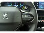 Peugeot e-208 EV Allure 50 kWh | Stoelverwarming | Cruise control | Airco | Navigatie | Parkeersensoren | Laadkabel inbegrepen | Centrale deurvergrendeling | forward collision warning-systeem