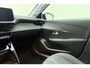 Peugeot e-208 EV Allure 50 kWh | Stoelverwarming | Cruise control | Airco | Navigatie | Parkeersensoren | Laadkabel inbegrepen | Centrale deurvergrendeling | forward collision warning-systeem