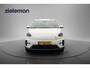 Kia Niro EV E-niro DynamicPlusLine 64 kWh - Carplay, Dakraam, Half Leer, Camera, Stoelverw.