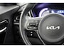 Kia Niro EV E-niro DynamicPlusLine 64 kWh - Carplay, Dakraam, Half Leer, Camera, Stoelverw.