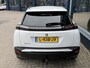 Peugeot 2008 1.2 Turbo 100 PK Allure Pack | Trekhaak 1200KG | Hoge Zitpositie | Navigatie | Climate Control | Keyless Start | Digitaal Dashboard | Camera | Parkeersensoren V+A | LED Verlichting | 17" Lichtmetalen Velgen |