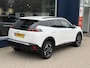 Peugeot 2008 1.2 Turbo 100 PK Allure Pack | Trekhaak 1200KG | Hoge Zitpositie | Navigatie | Climate Control | Keyless Start | Digitaal Dashboard | Camera | Parkeersensoren V+A | LED Verlichting | 17" Lichtmetalen Velgen |