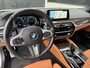 BMW 5-Serie Touring 530i High Executive M-Sport / Panorama / Trekhaak / 360 Camera / Head-Up / LED