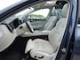 Volvo XC60 2.0 T8 PHEV AWD Ultimate Bright BOMVOL | TREKH. | LUCHTVERING | BOWERS & WILKINS | PANO | LEER