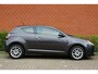 Alfa Romeo MiTo 0.9 TwinAir 101pk Distinctive | NL-auto | Climate control | Cruise control | Lederen bekleding | Navigatie | Parkeersensoren | Lichtmetalen velgen |