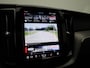 Volvo XC60 T6 PHEV Plus Dark Aut. | TREKHAAK | PANO-SCHUIFDAK | STOEL-STUURWIELVERWARMING | LEER | CAMERA | NAVIGATIE