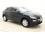 Volkswagen T-Roc 1.0 TSI Style | Climate control | Trekhaak | Park pilot achter | Stoel verwarming | Telefoon koppeling |