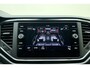 Volkswagen T-Roc 1.0 TSI Style | Climate control | Trekhaak | Park pilot achter | Stoel verwarming | Telefoon koppeling |