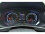 Volkswagen T-Roc 1.0 TSI Style | Climate control | Trekhaak | Park pilot achter | Stoel verwarming | Telefoon koppeling |