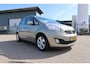 Kia Venga 1.6 CVVT X-ecutive Automaat | Trekhaak| Lage Km Stand!