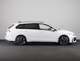Volkswagen Golf variant R-Line-Edition 1.5 eTSI 116 pk Automaat (DSG) | Verlengde garantie | Navigatie | Parkeersensoren | Rondomzicht camera | Stoelverwarming | Matrix LED koplampen | R-Line |