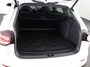 Volkswagen Golf variant R-Line-Edition 1.5 eTSI 116 pk Automaat (DSG) | Verlengde garantie | Navigatie | Parkeersensoren | Rondomzicht camera | Stoelverwarming | Matrix LED koplampen | R-Line |