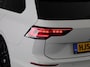 Volkswagen Golf variant R-Line-Edition 1.5 eTSI 116 pk Automaat (DSG) | Verlengde garantie | Navigatie | Parkeersensoren | Rondomzicht camera | Stoelverwarming | Matrix LED koplampen | R-Line |