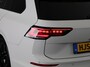 Volkswagen Golf variant R-Line-Edition 1.5 eTSI 116 pk Automaat (DSG) | Verlengde garantie | Navigatie | Parkeersensoren | Rondomzicht camera | Stoelverwarming | Matrix LED koplampen | R-Line |