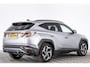 Hyundai Tucson 1.6 T-GDI PHEV 4WD Premium | LEDER | Full LED | EL. STOEL | NAVI | ECC | VELGEN .