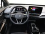 Volkswagen ID.5 Pro Business Advantage 77 kWh | Panoramadak | Trekhaak | Memory stoelen | LED matrix | SOH 95% | 360 Camera | Keyless | Stoel- en stuurverwarming