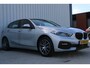 BMW 1-Serie 116i High Executive | Incl. 12 maanden garantie | Stoelverwarming | Apple Carplay & Android Auto | WIFI | Climate Control | Hill Hold | Elektrisch verstelbare stoelen |