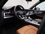 Audi Q7 60 TFSI e quattro Pro Line S Competition 490 PK | Panoramadak l Head-up display l Luchtvering l 360 Camera l Stoelverwarming voor en achter l Elektr. voorstoelen geheugen l Dodehoekdetectie l HD-matrix l Optiekpakket zwart plus l Bang & Olufsen Premium 3D l