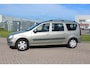 Dacia Logan MCV 1.6-16V Lauréate 7p. ) 1e eig...airco isofix