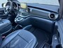 Mercedes-Benz V-klasse 300d AMG lang DC | Pano | Trekhaak | Dodehoek assistent | Burmester | ACC | Rijstrook assistent | 360° |