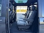 Mercedes-Benz V-klasse 300d AMG lang DC | Pano | Trekhaak | Dodehoek assistent | Burmester | ACC | Rijstrook assistent | 360° |