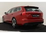 Volvo V60 T4 AUT. MOMENTUM PRO -BLIS|TREKHAAK|19"|ADAP.CRUISE|VERW.VOORSTOELEN|CARPLAY