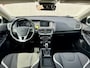 Volvo V40 Cross Country Edition 1.5 T3 152 PK Momentum | Navi | Cruise | Regen sensor | % Bovag Occasion Partner %
