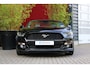 Ford Mustang Convertible 2.3 EcoBoost | Dealer onderhouden | Stoelventilatie/verwarming | Camera | Keyless | Lage km-stand!