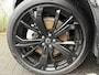 Volvo XC60 2.0 T6 Plug-in hybrid AWD Plus Black Edition | Adaptieve Cruise Control | Panoramadak | Harman Kardon Audio | Stoel-/Stuur-/Voorruitverwarming | Dodehoek Detectie | 360° Parkeercamera |