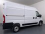 Peugeot Boxer 2.2 BlueHDi 140pk L2H2 3.5t | NIEUW BPM VRIJ! | Achteruitrijcamera | Airco | Apple Carplay/Android Auto|telefoonintegratie premium