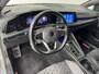 Volkswagen Golf 1.5 eTSI R-Line Business | Stoelverwarming | Navigatie | Achteruitrijcamera | Adaptive Cruise Control |