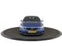 Volvo V40 2.0 T2 R-Design | Panorama dak | Camera | PDC | Elektrisch verstelbare stoel | Navi