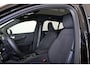 Volvo EC40 Single Motor Extended Range Ultra Black Ed. 82 kWh - Panoramadak - IntelliSafe Assist & Surround - 360º Camera - Harman Kardon audio - Verwarmde voorstoelen, stuur & achterbank - Parkeersensoren voor & achter - Elektr. bedienb. voorstoelen met geheugen links - Draadloze tel. lader - Extra getint glas - 20' LMV
