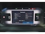 Volvo EC40 Single Motor Extended Range Ultra Black Ed. 82 kWh - Panoramadak - IntelliSafe Assist & Surround - 360º Camera - Harman Kardon audio - Verwarmde voorstoelen, stuur & achterbank - Parkeersensoren voor & achter - Elektr. bedienb. voorstoelen met geheugen links - Draadloze tel. lader - Extra getint glas - 20' LMV