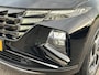Hyundai Tucson 1.6 T-GDI 265pk PHEV Premium 4WD (299,- p/m Demo Deal!) | Leder | Carplay | Climate | Keyless | Navigatie | Elek. Klep | Full - Led | 360 Camera | KRELL Audio | Elek. Stoelen | 19" Lichtmetaal | Winterpakket | Stoelventilatie | Dodehoek Detectie