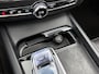 Volvo XC60 T8 Ultimate Dark | Trekhaak | 21 inch | BLIS | Pano | H&K |