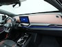 Volkswagen ID.4 Tech 77 kWh | SoH 89,6 % | Apple carplay | Glazen panorama dak | Voorstoelen verwarmd | Apple carplay | Navigatie | Achteruitrij camera | Parkeersensoren voor en achter | Wifi | Spraakbediening |
