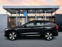 Volvo XC60 T6 Recharge Plus Dark | 19" Allseason | Sportstoelen | Trekhaak | Full LED | Elektrisch verstelbare stoelen | Panoramadak | Adaptieve cruise | BLIS | Stoel/stuur/achterbankverwarming | Parkeercamera