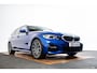 BMW 3-Serie Touring 330e High Executive M Sport- Panoramadak - Sportstoelen - Elektrisch verwarmde voorstoelen - Getinte ruiten - Ambiance verlichting - Cruise control - HiFi - Active Guard Plus -