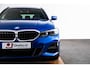 BMW 3-Serie Touring 330e High Executive M Sport- Panoramadak - Sportstoelen - Elektrisch verwarmde voorstoelen - Getinte ruiten - Ambiance verlichting - Cruise control - HiFi - Active Guard Plus -