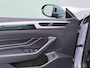 Volkswagen Arteon Shooting Brake 1.4 TSI eHybrid R-Line BINNEN + BUITEN PANO| NAPPALEDER SPORTSTOELEN| ELEK. STOEL MET MEMORY| ELEK. ACHTERKLEP| ACHTERBANK VERWARMD| CAMERA| STOELVERWARMING| CARPLAY| DODE HOEK SENSOR
