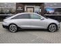 Hyundai Ioniq 6 Lounge 77.4 kWh | Leder | 360 camera | Elektrische voorstoelen met geheugenfunctie | Headup Display | V2L | | Achterstoelen verwarmd | Achteruitrij assistent | Achteruitrijcamera