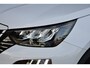 Peugeot 2008 1.2 Hybrid 136 Allure Automaat | Navigatie by App | Full-LED | Parkeersensoren | Cruise Control | Dakrails | Half-Leder | !!