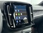 Volvo XC40 Recharge Core 70 kWh | 19" Allseason | Trekhaak | Stoel/stuurverwarming | Warmtepomp | Parkeerverwarming | Parkeercamera | Parkeersensoren V+A | Google Navigatie |