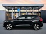 Volvo XC40 Recharge Core 70 kWh | 19" Allseason | Trekhaak | Stoel/stuurverwarming | Warmtepomp | Parkeerverwarming | Parkeercamera | Parkeersensoren V+A | Google Navigatie |